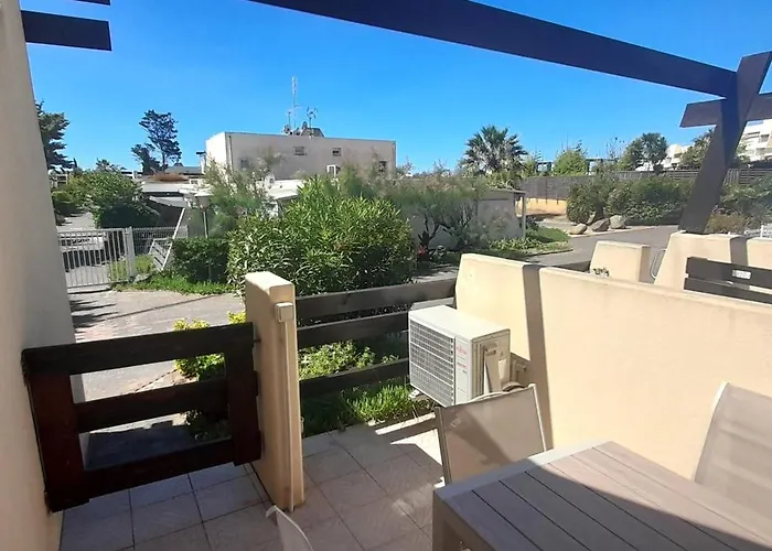 319, Port Nature 3 Au Village Naturiste