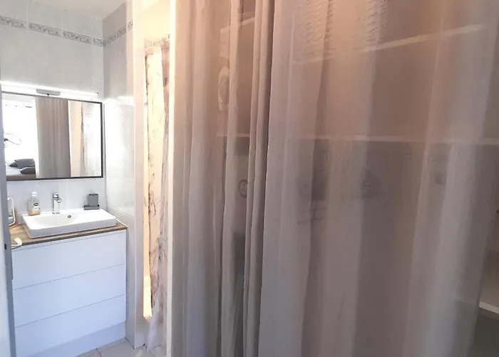 319, Port Nature 3 Au Village Naturiste *